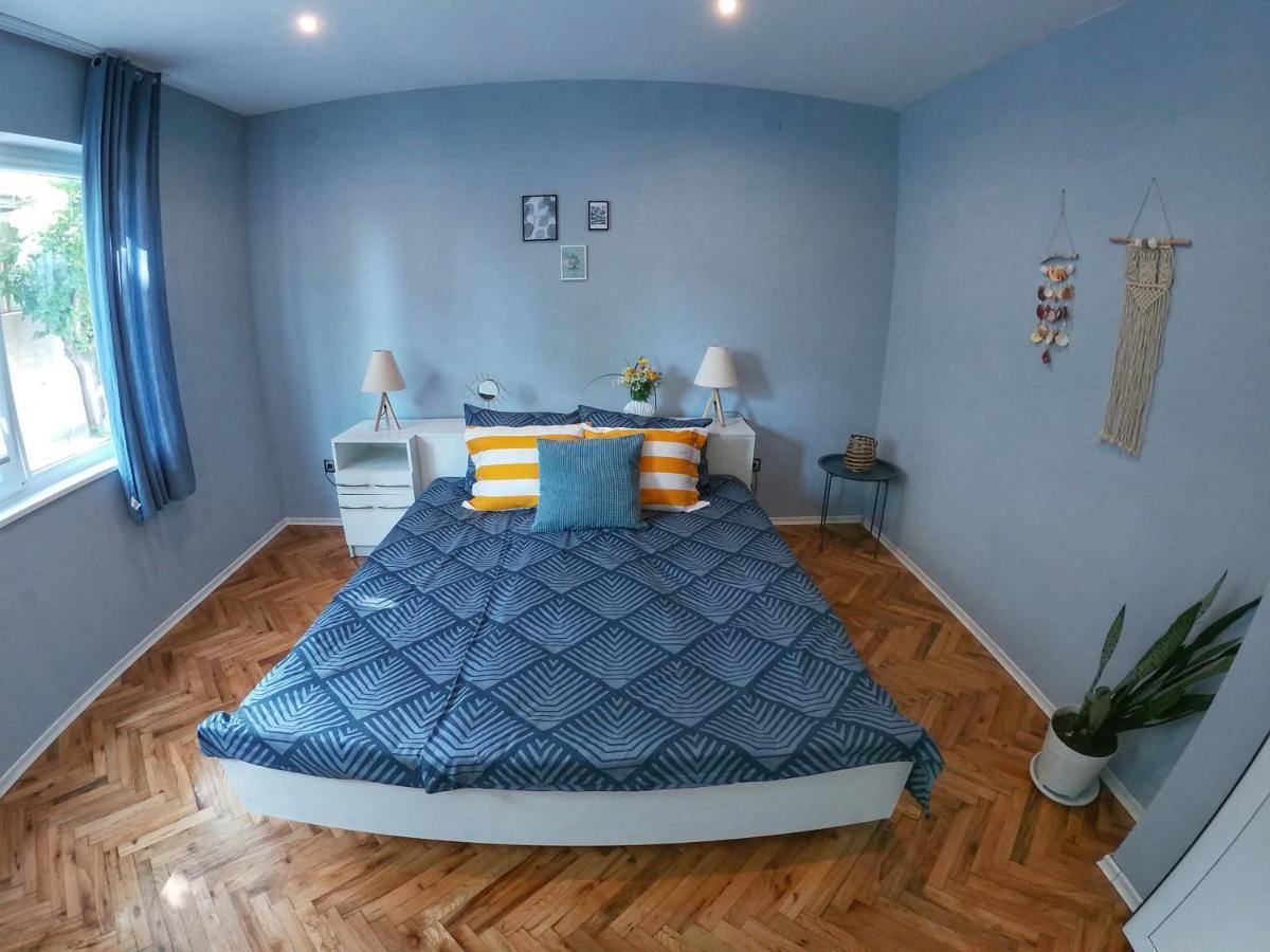 וארנה Into The Blue, 4 Guests, 5 Min Away From The Beach מראה חיצוני תמונה