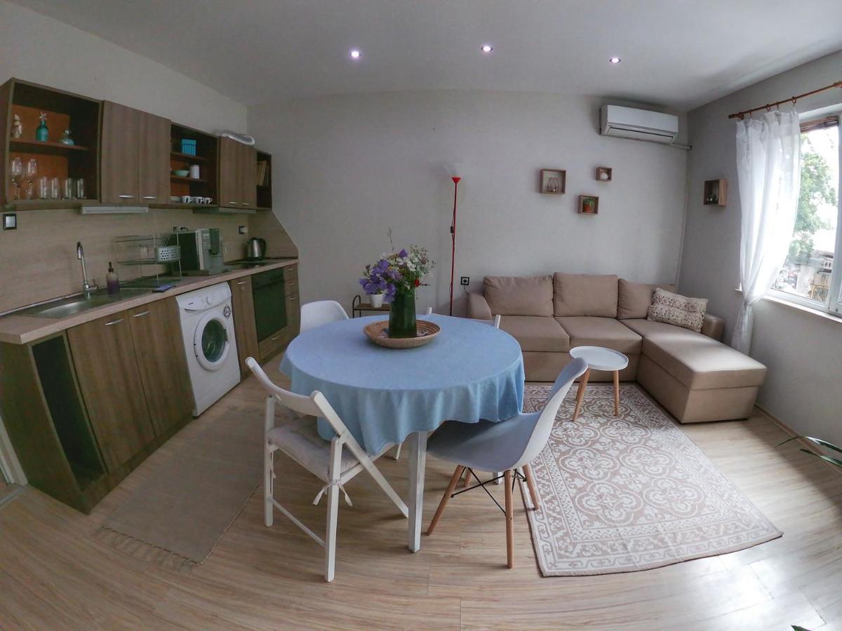 וארנה Into The Blue, 4 Guests, 5 Min Away From The Beach מראה חיצוני תמונה