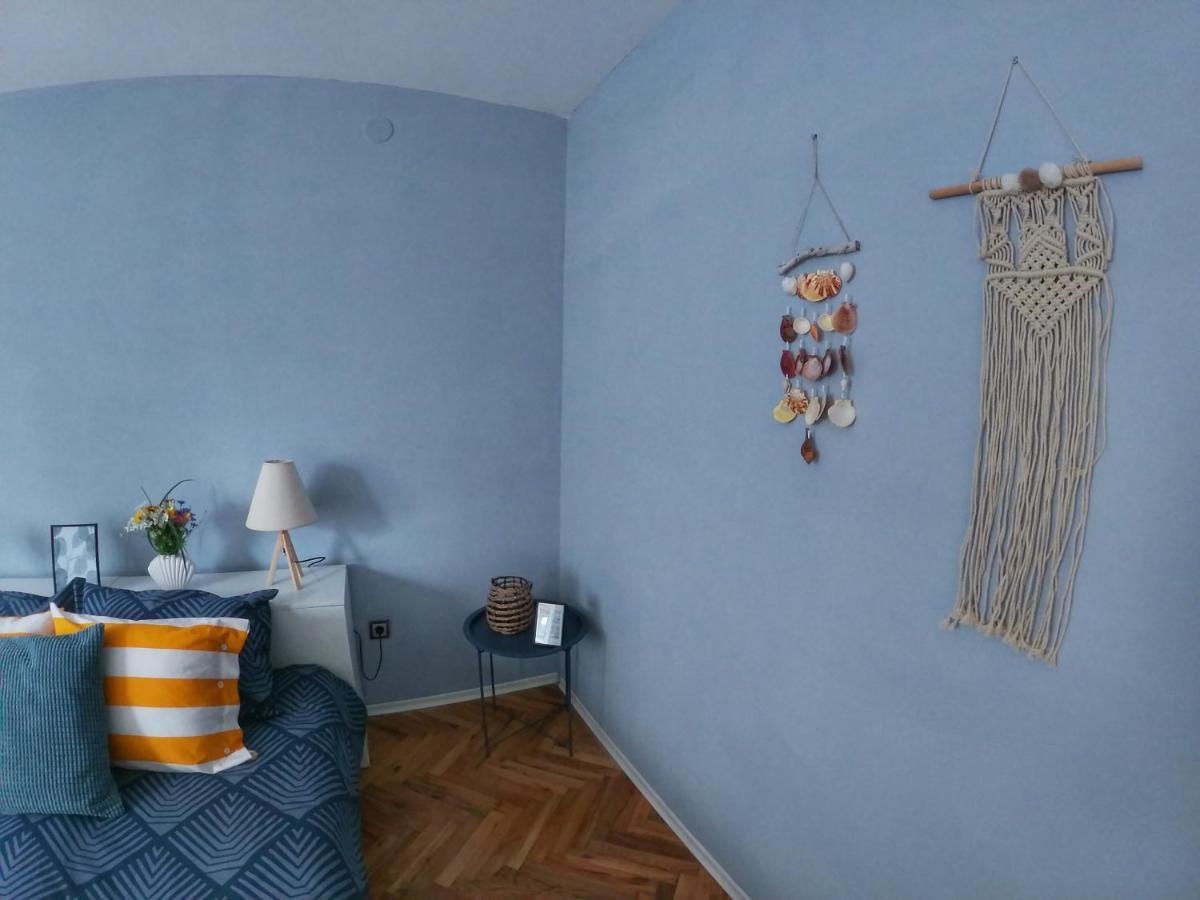 וארנה Into The Blue, 4 Guests, 5 Min Away From The Beach מראה חיצוני תמונה