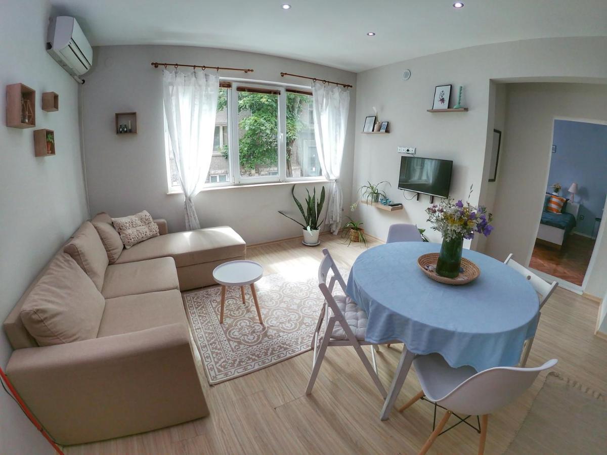 וארנה Into The Blue, 4 Guests, 5 Min Away From The Beach מראה חיצוני תמונה